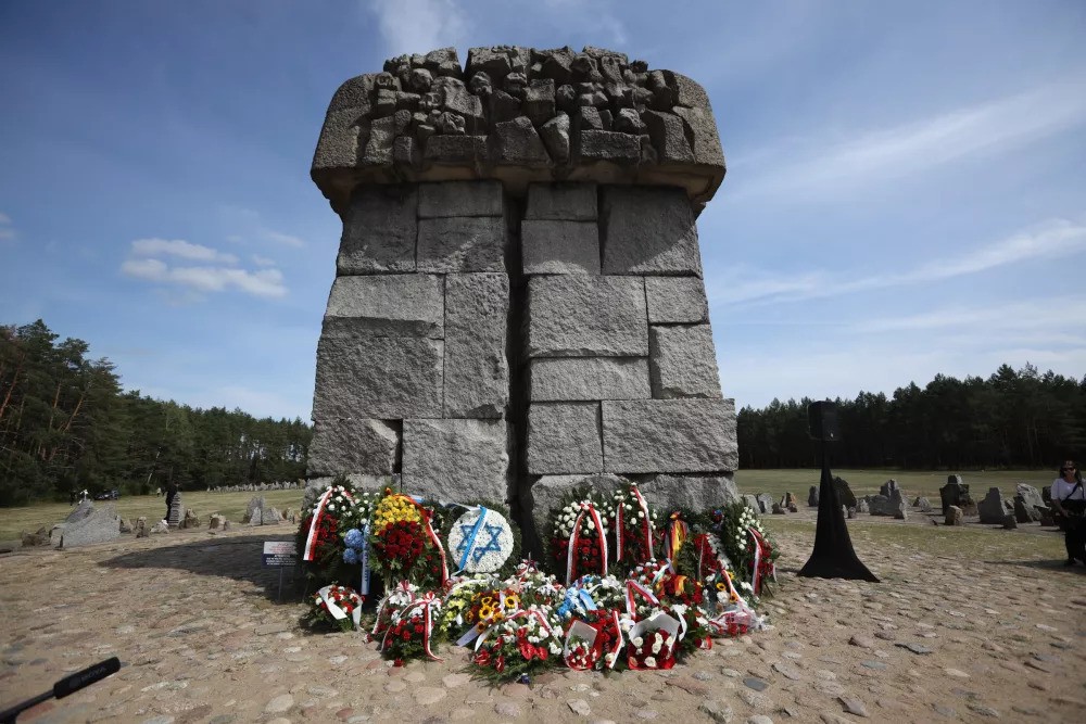 leer mas treblinka